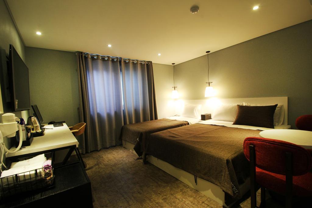 17Th Hotel Yeonje Esterno foto