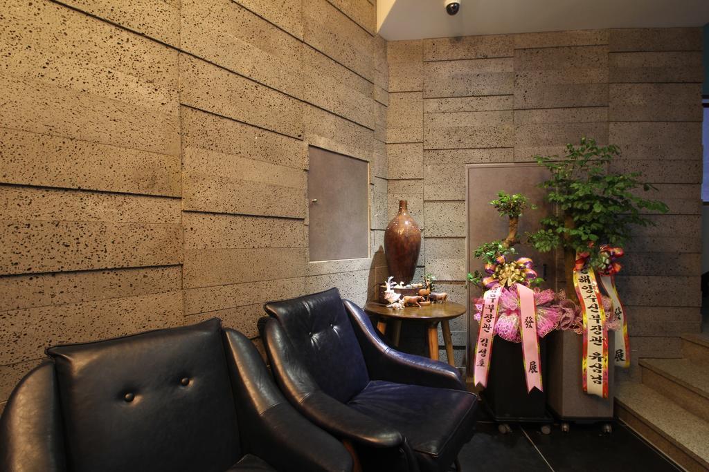 17Th Hotel Yeonje Esterno foto
