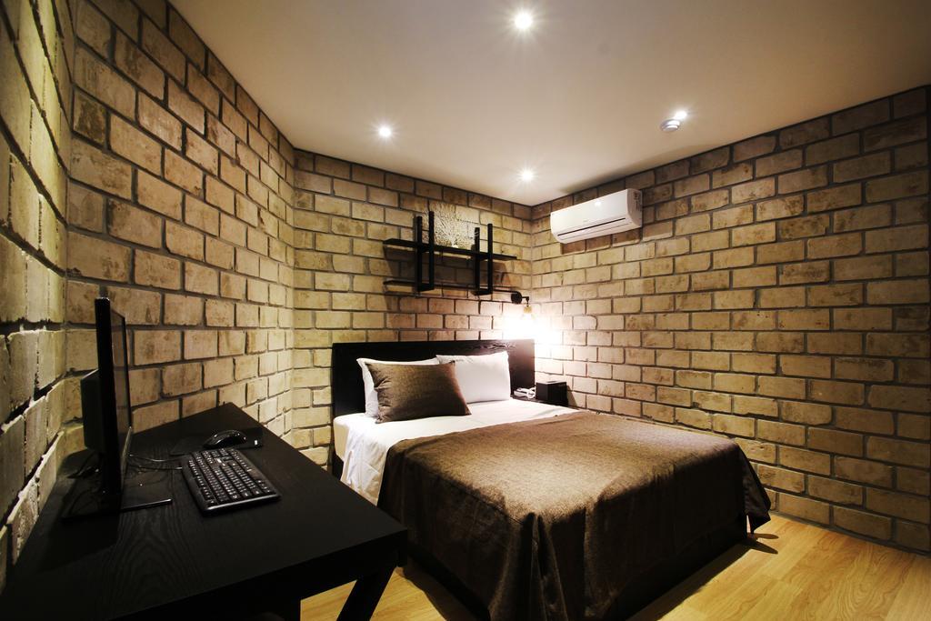 17Th Hotel Yeonje Esterno foto